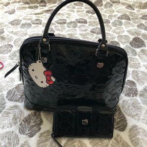 ❤️BIG SALE❤️Hello Kitty embossed large bag &wallet